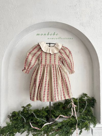 MONBEBE31｜(1y-9y) 聖誕花卉荷葉領洋裝5