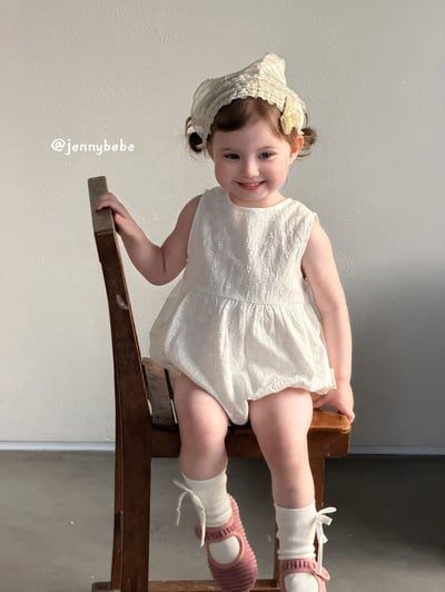 JE709｜(66-90cm) 刺繡小花綁帶包屁衣9