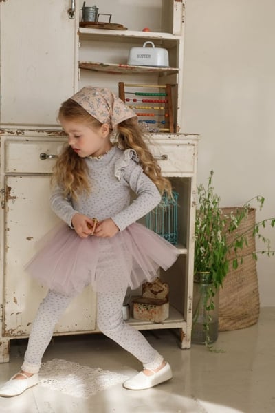 FLO41｜(75-140) 3色蕾絲邊碎花緊身褲4