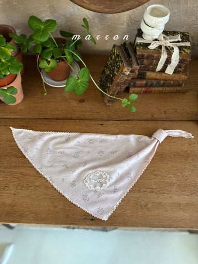 Marron45｜(free) 蕾絲小標刺繡圍巾6