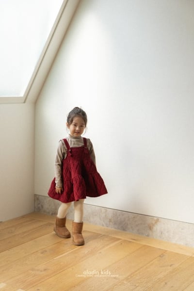 ALADIN21｜(75cm-114cm) 磨毛菱形壓紋吊帶裙5