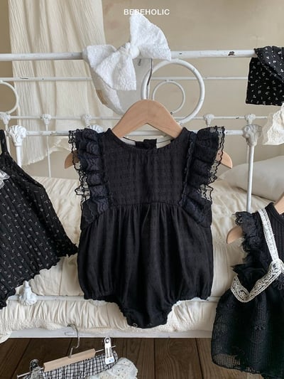 Bebe holic26｜(3m-18m) 蕾絲邊袖連身服8