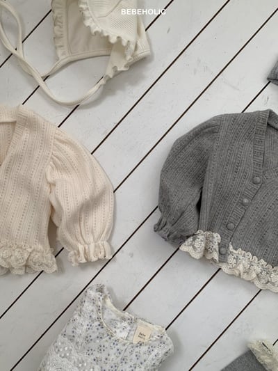 Bebe holic23｜(3m-18m) 蕾絲滾邊針織開襟外套3
