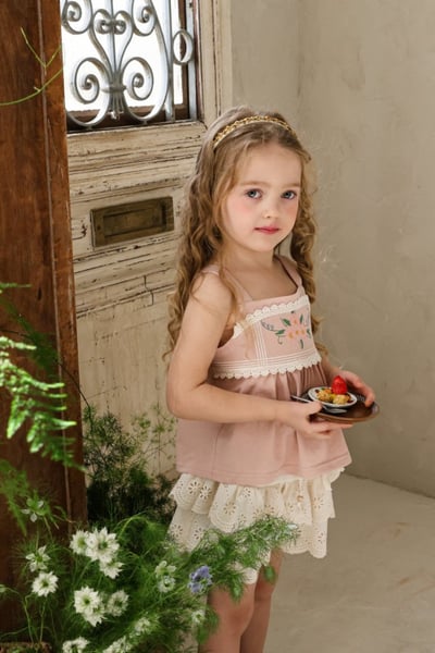 FLO06｜(75-140) 蕾絲細肩花朵衣15