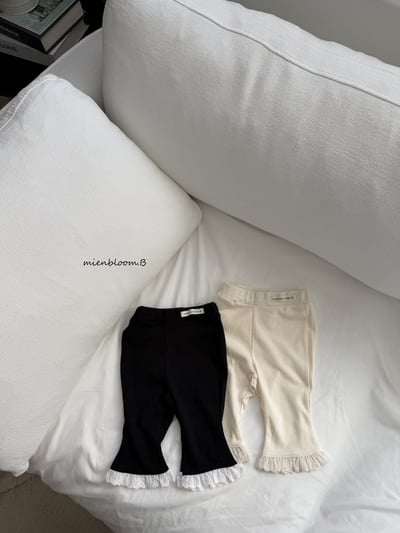 Bloom.b27｜(55cm-118cm) 蕾絲花邊喇叭褲1