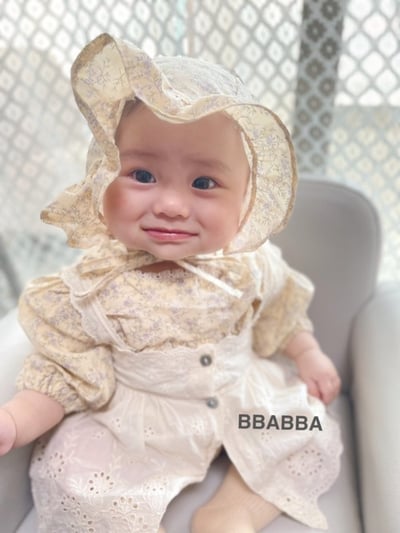 BBABBA05｜(60cm-83cm-mom) 2色碎花蕾絲花邊包屁衣含帽子/洋裝21