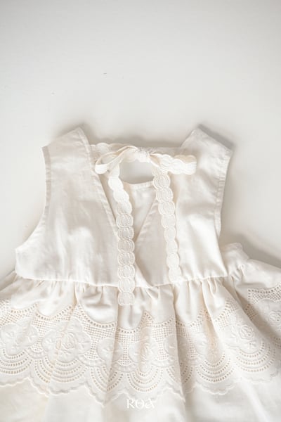 ROA07｜(6m-18m) 1色雕花荷葉背心11