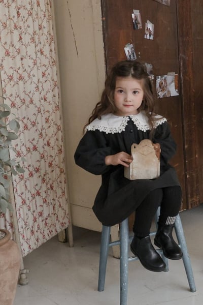 FLO30｜(75-135cm) 2色雪花翻領洋裝11