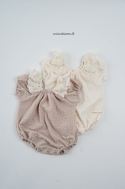 Bloom.b08｜(0m-18m) 荷葉繡褶皺包屁衣5