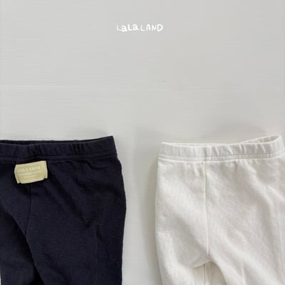 lala land10｜(3m-18m) 2色荷葉滾邊透氣五分褲16