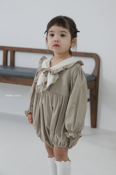 bebe nine33 (65-90) 2色滾邊領結包屁衣3