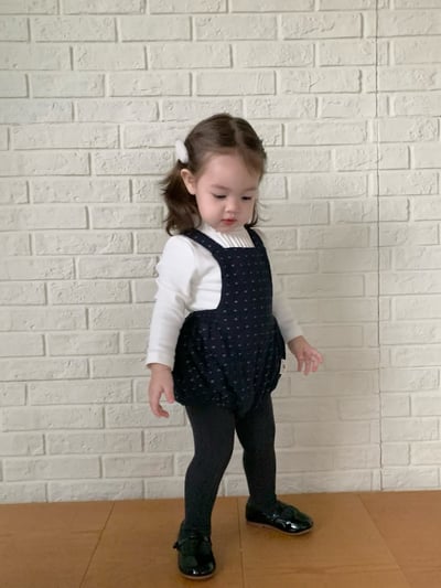 JE618｜(73cm-90cm) 小花舖棉吊帶褲/花邊領上衣13