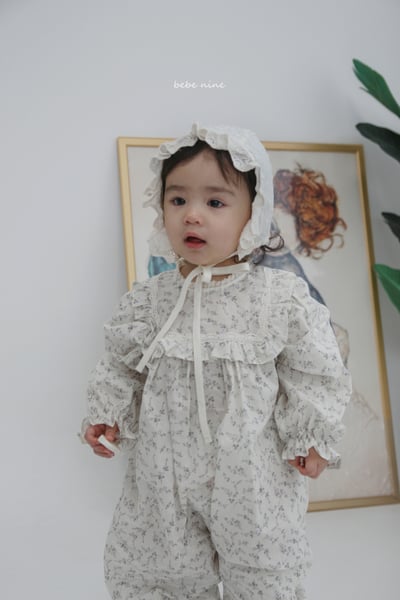 bebe nine23 (65-85) 2色荷葉滾邊領碎花連身衣7