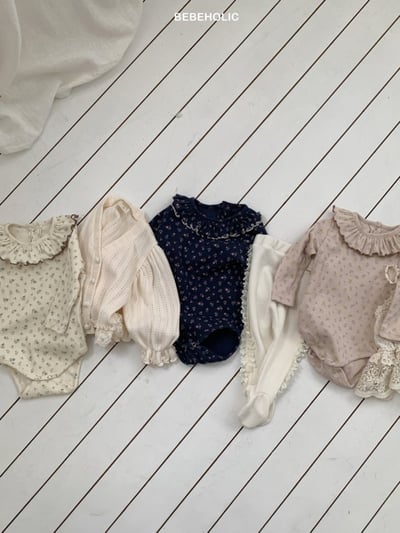 Bebe holic31｜(3m-18m) 滾邊花瓣領碎花包屁衣10