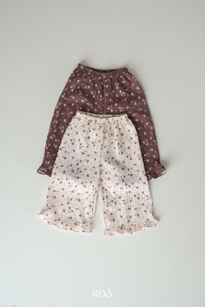 ROA33｜(6m-18m) 2色抓皺碎花荷葉擺長褲3