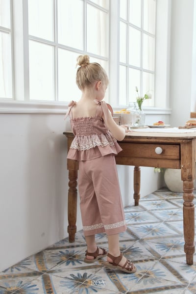 ROA16｜(6m-18m) 2色蕾絲荷葉波浪擺背心7