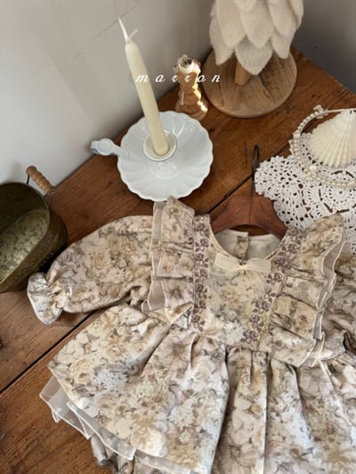 Marron 72｜(free) 雙層蝴蝶紗別針3