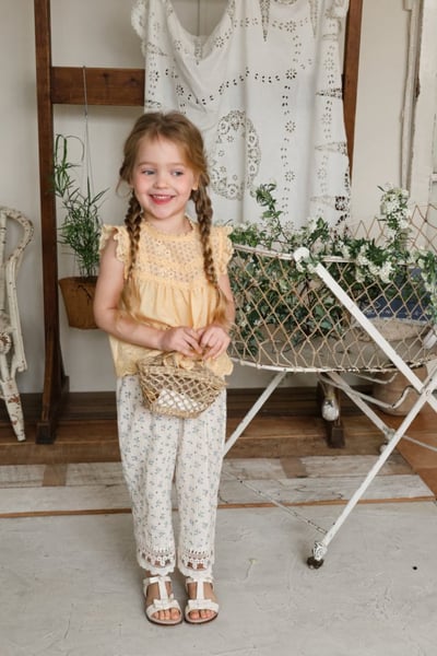 FLO29｜(75-140) 鏤空蕾絲邊背心5