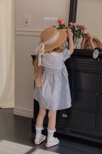 M-KIDS58｜(65-115cm) 蕾絲綁帶披肩12