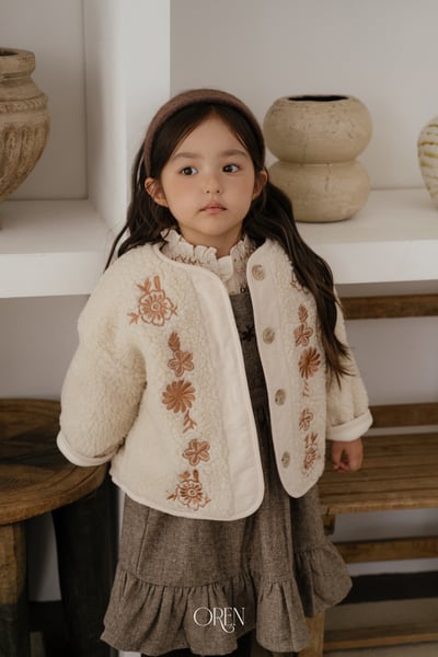 OREN42｜(85-120cm) 復古花卉刺繡羊羔絨外套1