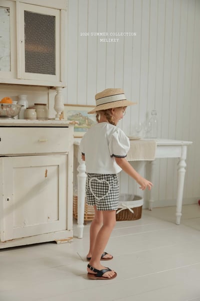 Melikey02｜(75-125cm) 蕾絲滾邊袖愛心短版上衣9