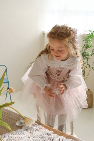 FLO16｜(75-140) 2色蕾絲滾邊薄紗洋裝3