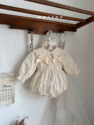 Marron38｜(-18m) 蕾絲花瓣綁帶帽9