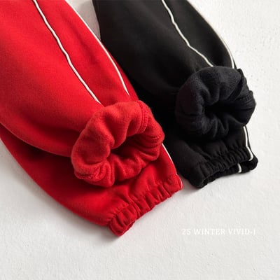 vivid13｜(78cm-125cm) 線條內刷毛休閒縮口褲2