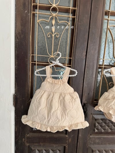 Marron 26｜(1y-6y) 絎縫荷葉肩帶洋裝1