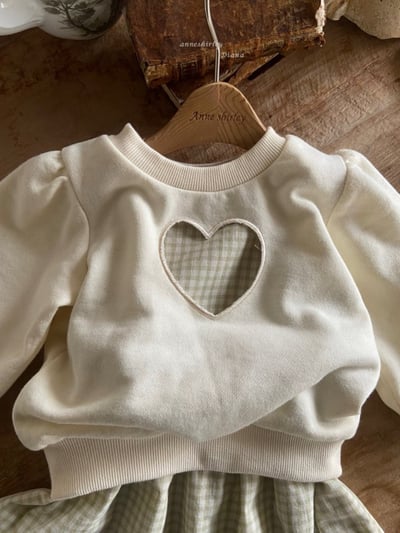 Anne Shirley22｜(3m-24m) 1色鏤空愛心休閒上衣9