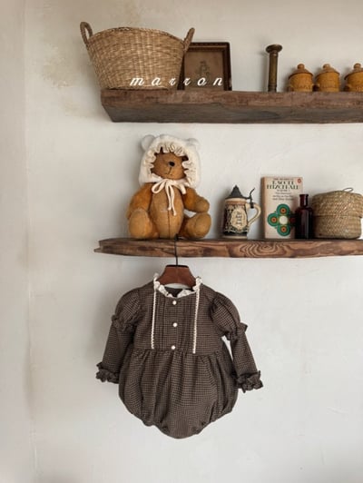 Marron 41｜(3m-18m) 法式蕾絲花邊格紋包屁衣11