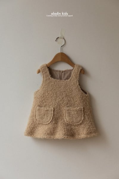 ALADIN10｜(75cm-114cm) 毛茸口袋背心洋裝7