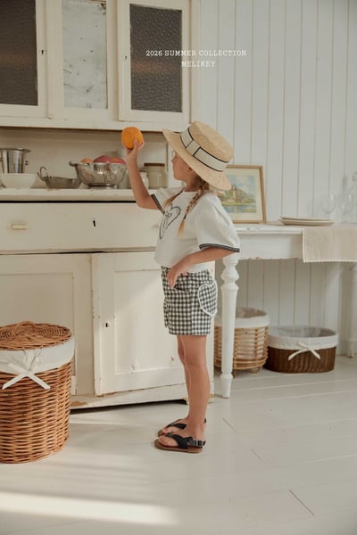 Melikey02｜(75-125cm) 蕾絲滾邊袖愛心短版上衣8