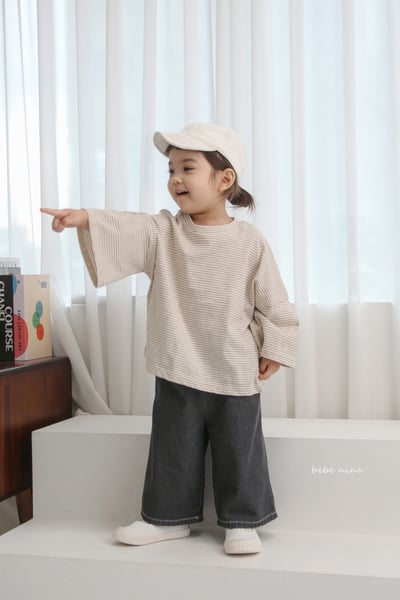 bebe nine08  (65-115) 2色條紋喇叭袖上衣8