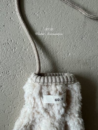 S0.U07｜(Free)  毛絨連指手套9