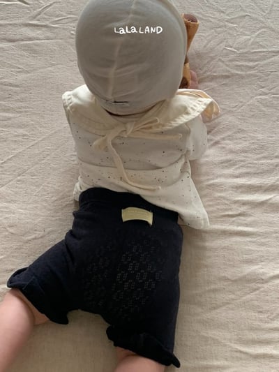 lala land10｜(3m-18m) 2色荷葉滾邊透氣五分褲1