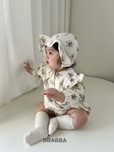 BBABBA09｜(60cm-83cm-mom) 1色碎花荷葉袖包屁衣含帽子5