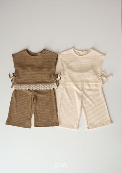 ROA04｜(6m-18m) 2色抓皺蕾絲滾邊套裝3