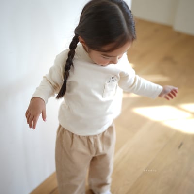 neneru12｜(70cm-125cm) 2色刺繡小貓口袋高領上衣7