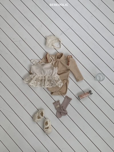 Bebe holic32｜(3m-18m) 滾邊細麻花包屁衣4