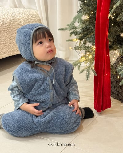 Cieldemaman12｜(6M~24M)  2色素色絨毛背心套裝含帽子2