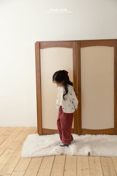 ALADIN07｜(75cm-114cm) 磨毛刺繡小花上衣12