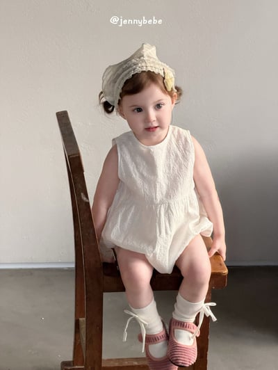 JE709｜(66-90cm) 刺繡小花綁帶包屁衣2