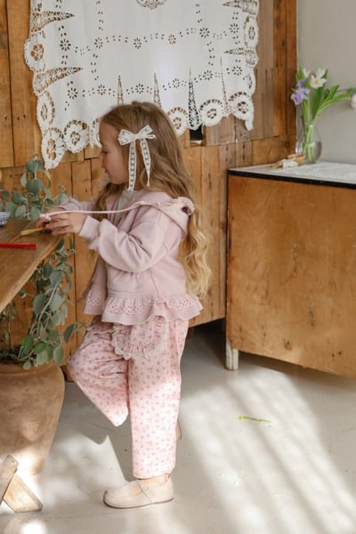 FLO59｜(75-140) 2色蕾絲荷葉花邊連帽拉鍊外套4