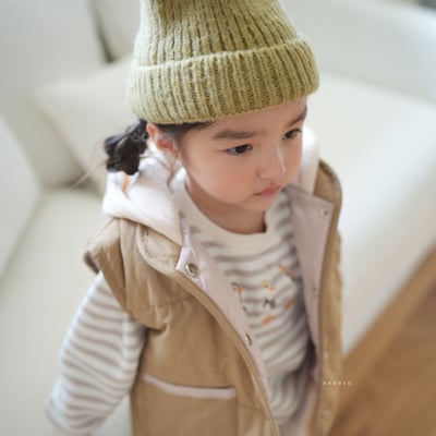 neneru35｜(85cm-125cm) 1色絎縫口袋連帽背心10