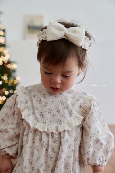 bebe nine11 (55cm-75cm) 2色蕾絲領碎花包屁衣3