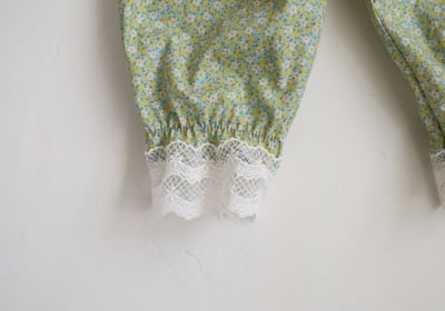 FLO25｜(75-140) 2色田園碎花蕾絲縮口褲23