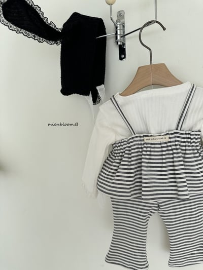 Bloom.b49｜(0m-18m) 蕾絲兔子綁帶帽9