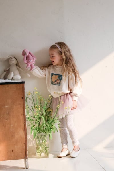 FLO50｜(75-140) 2色法式油畫插圖休閒上衣22