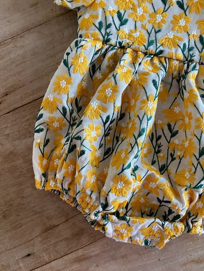 Anne Shirley38｜(3m-22m) 2色夏日刺繡花卉包屁衣10